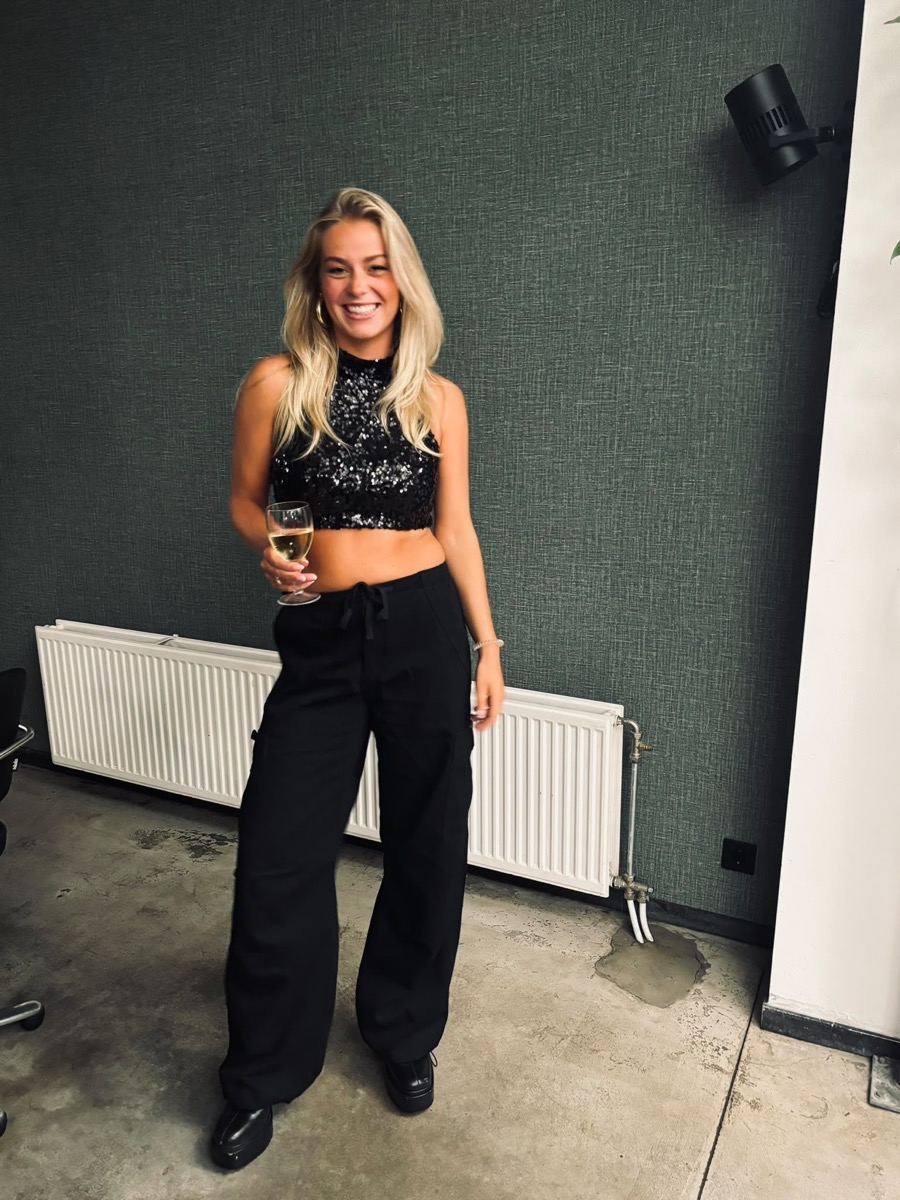 Guusje, oprichter en hairstylist van LOQ Kappers